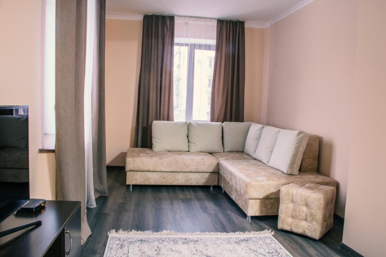 Alplaza Ξενοδοχείο Ustʼ-Kamenogorsk Εξωτερικό φωτογραφία